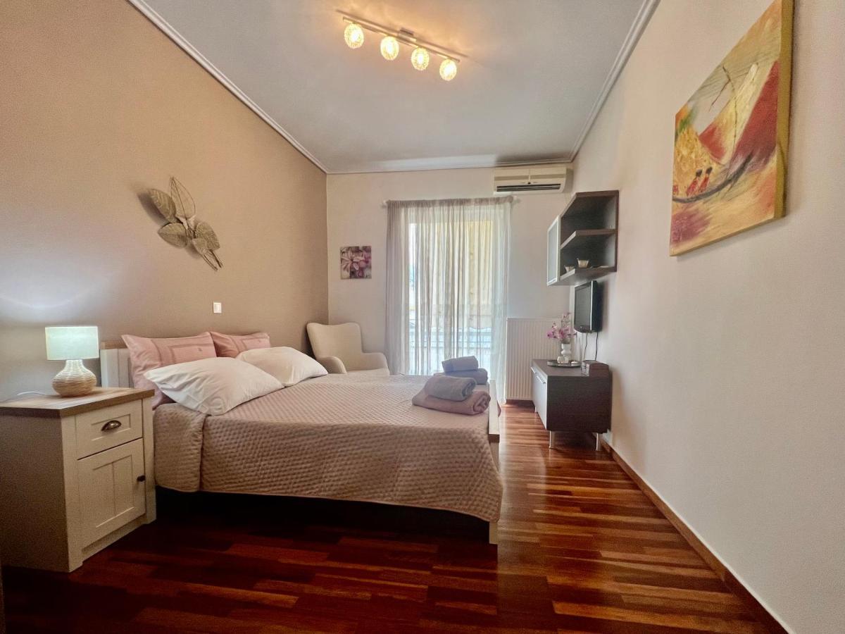 Elegant Downtown Retreat Kalamata Exterior foto