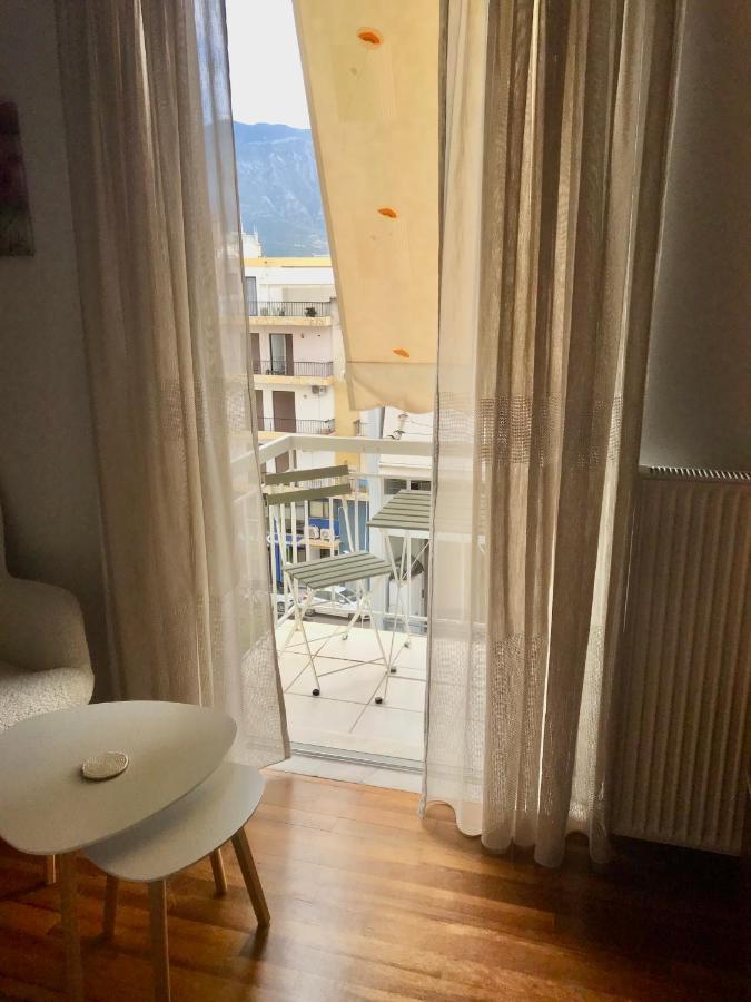 Elegant Downtown Retreat Kalamata Exterior foto